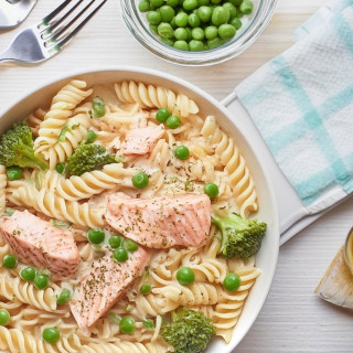 Smetanové těstoviny s lososem